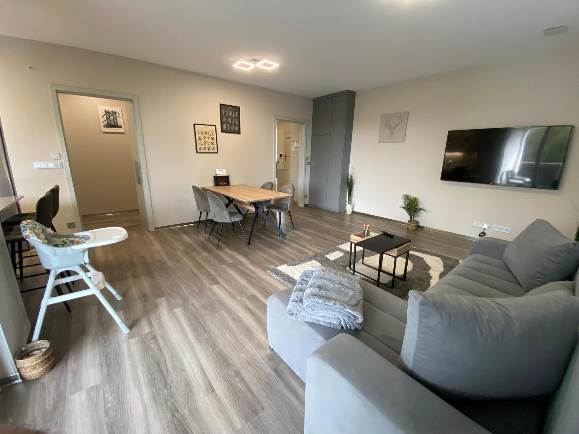 Modern Living In Budapest Exterior photo